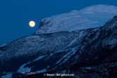 Full moon over Totten in Hemsedal. Photo: Simen Berg